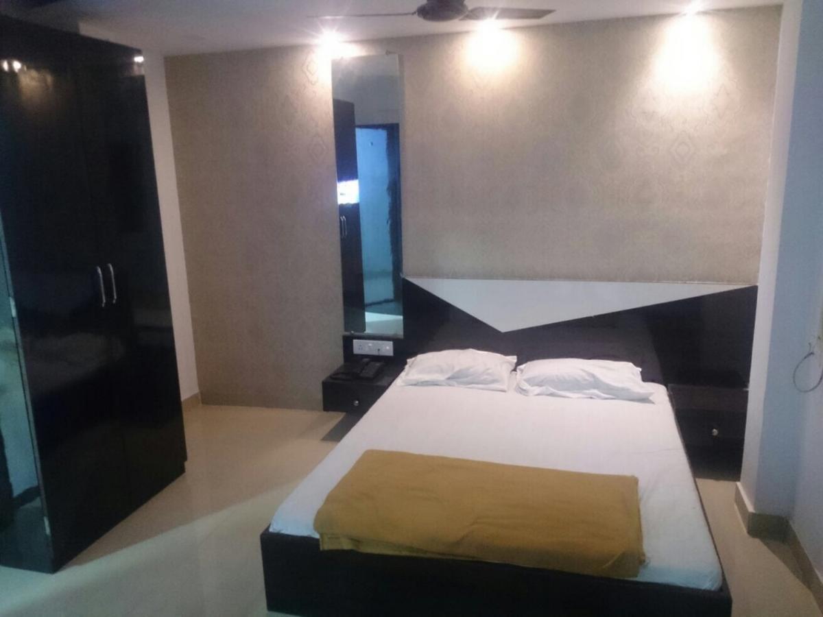 Prince International Navi Mumbai Exterior foto